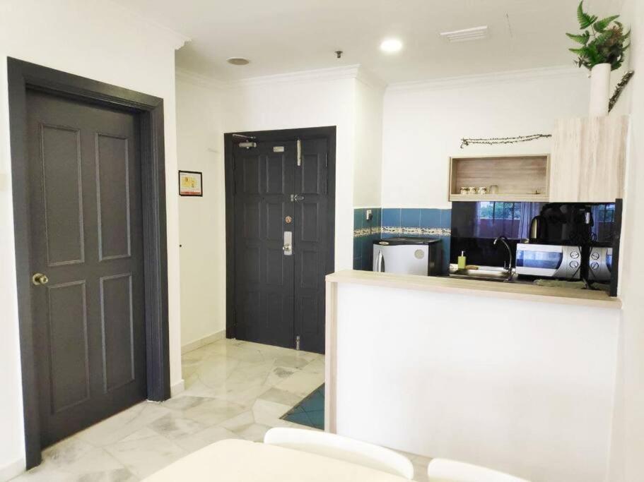 Eco One Bedroom Apartment @ Jalan Ampang, 3 Pax Kuala Lumpur Esterno foto
